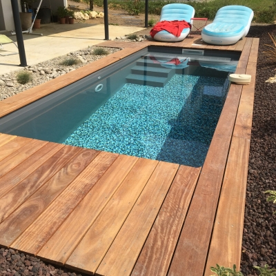 Terrasse piscine bois exotique